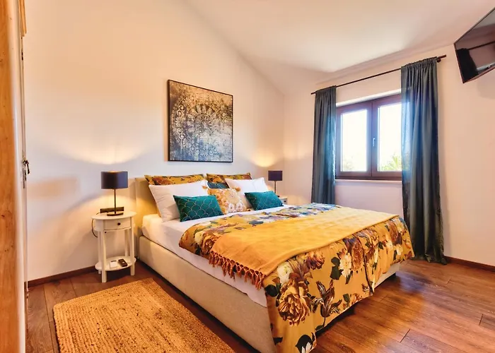 Boky Villa Kaštelir