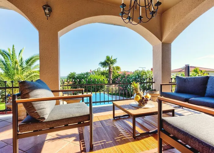 Villa Boky Kaštelir