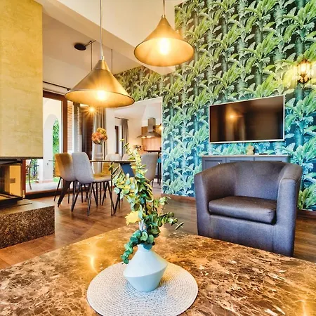 Villa Boky Kastelir